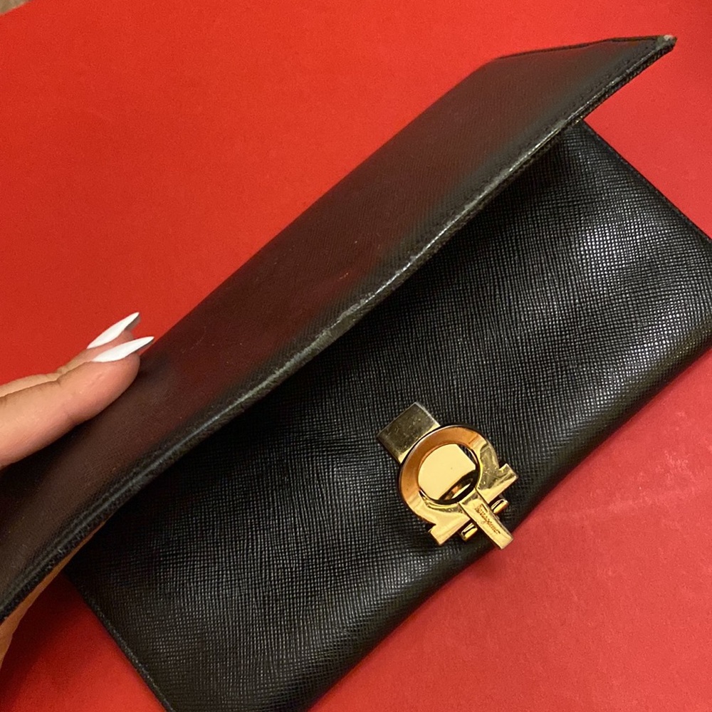 Black Salvatore Ferragamo Continental Wallet with gold hardware - Picture 6 of 10